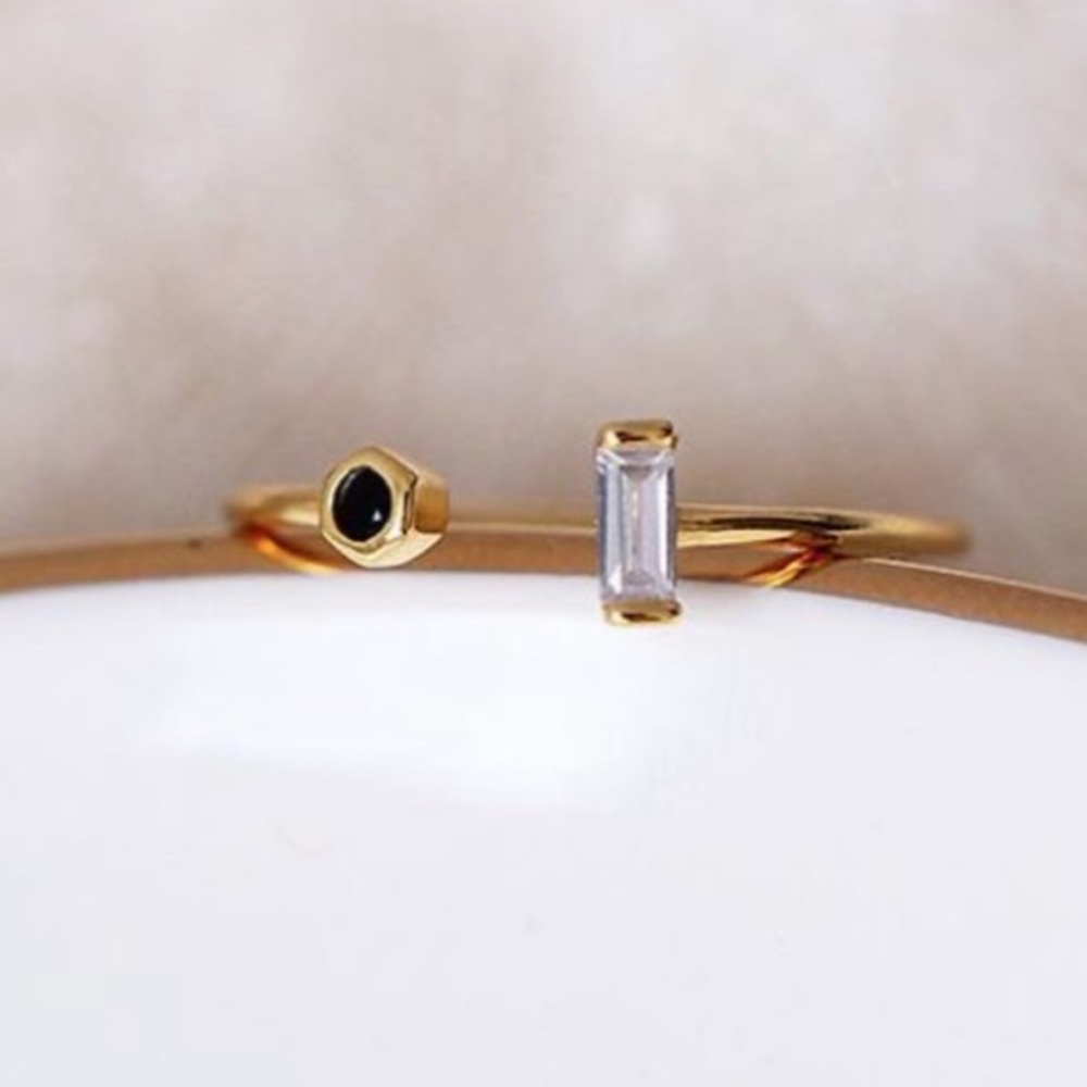 Gold Black Onyx Open Baquette Ring - Picture 3 of 6